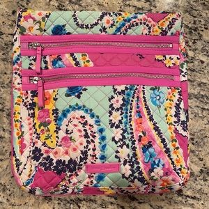 Vera Bradley Wildflower Paisley Triple Zip Hipster Crossbody Bag 🌸